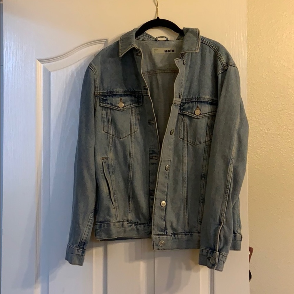 Oversized jean jacket